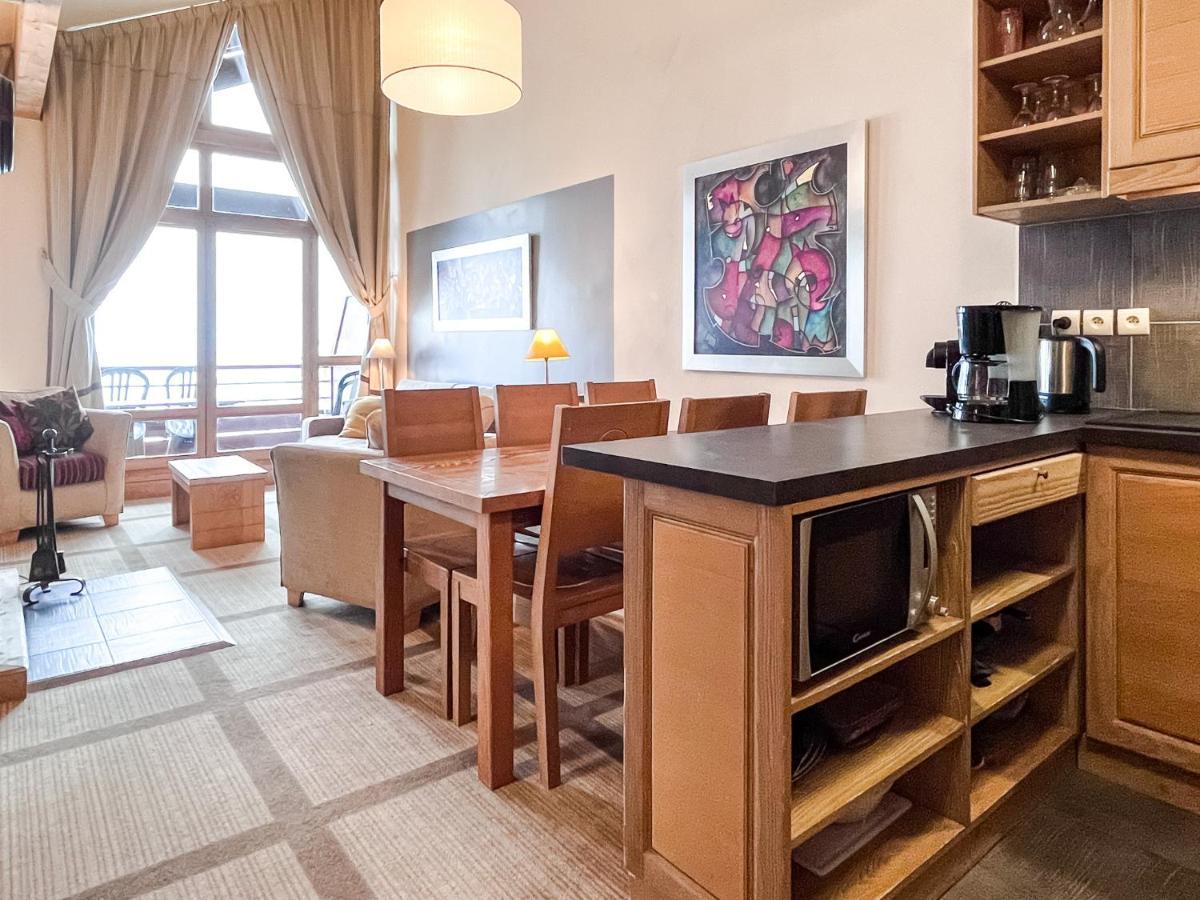 פליין South Facing 2-Bed Apartment With Fireplace, Terrasses Deos מראה חיצוני תמונה