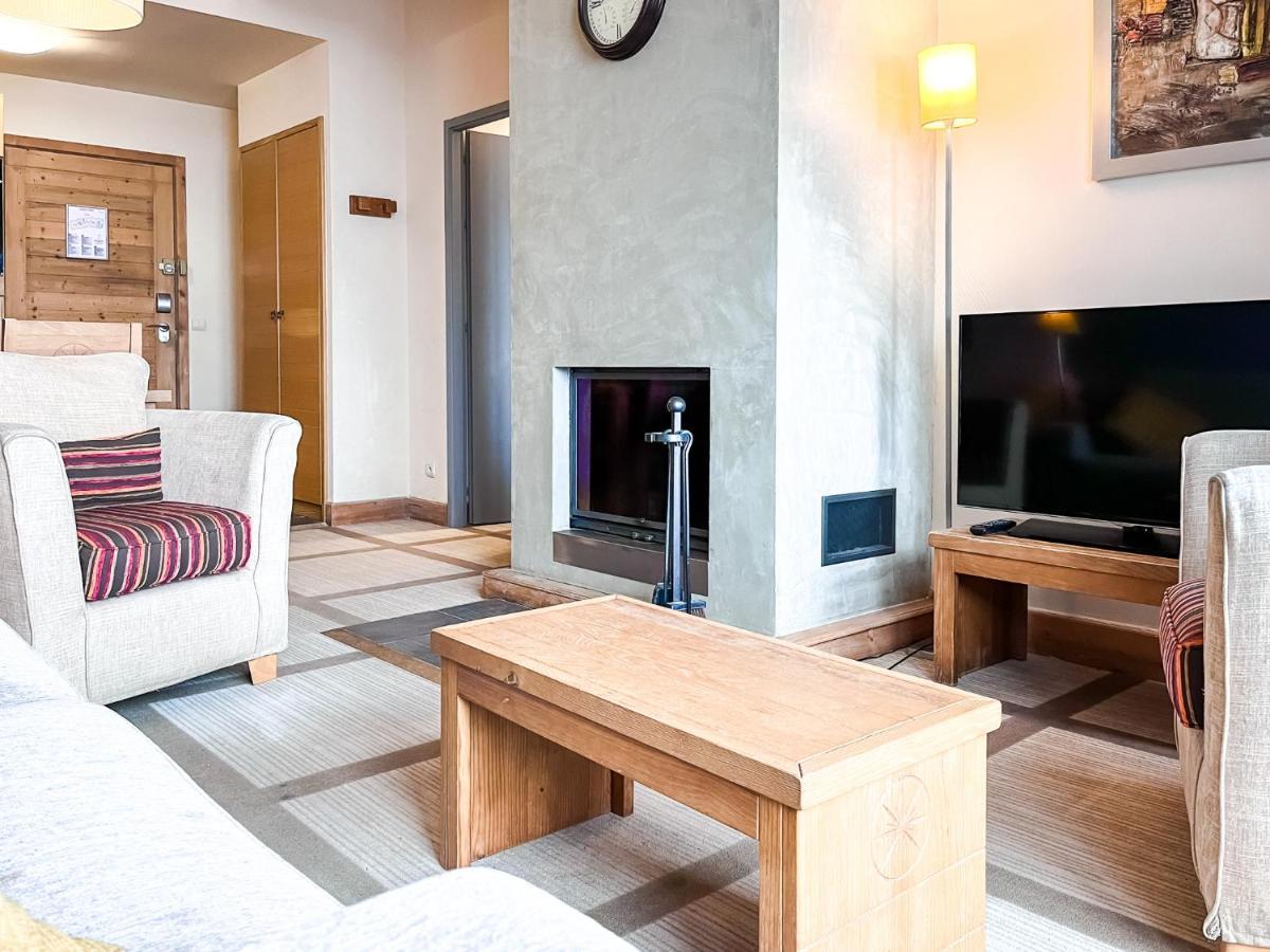 פליין South Facing 2-Bed Apartment With Fireplace, Terrasses Deos מראה חיצוני תמונה