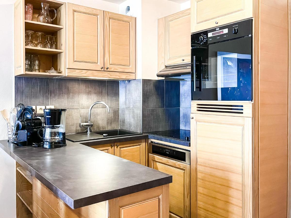 פליין South Facing 2-Bed Apartment With Fireplace, Terrasses Deos מראה חיצוני תמונה